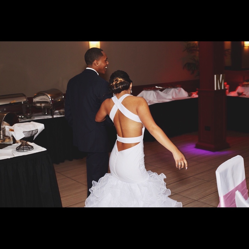 White gown size 0-2